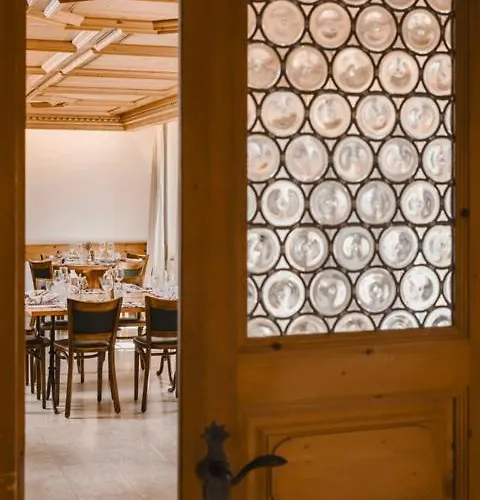 فندق De Commune - *