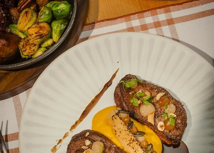 فندق De Commune - *